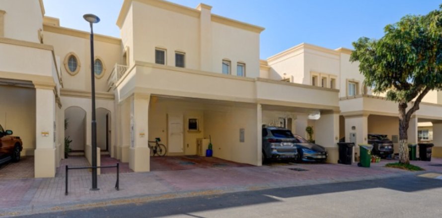 Villa a Dubai, EAU 2 camere da letto, 173 mq. № 700134