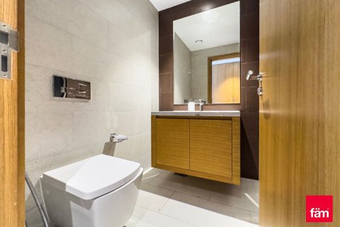 Apartmen di Dubai, UAE 2 bilik tidur, 108.7 meter persegi № 755006 - foto 13