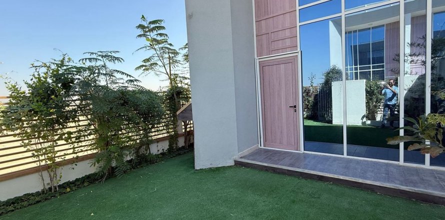 Kuća u nizu u Dubai, UAE 56.7 m2, 1 spavaća soba Br. 694098