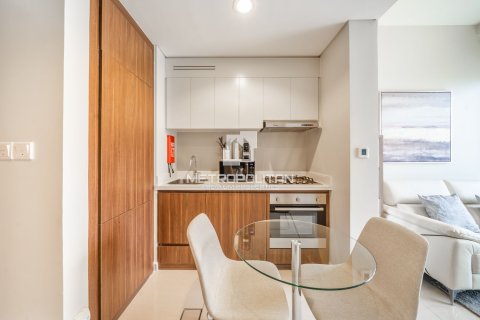 Apartament na sprzedaż w Business Bay, Dubai, ZEA 1 sypialnia, 44 mkw., nr 663503 - zdjęcie 2