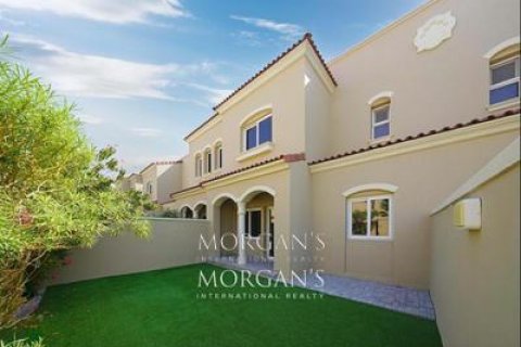 Villa Serena, Dubaijā, AAE 2 istabas, 172.4 m2 Nr. 546183