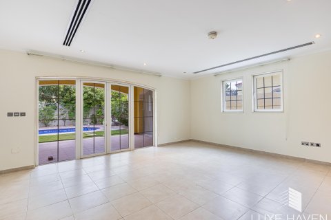 Vilë në Jumeirah Park, Dubai, Emiratet e Bashkuara Arabe 4 dhoma gjumi, 402.73 m2. № 418131 - Foto 10