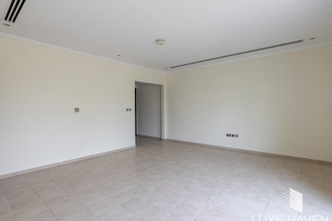 Vilë në Jumeirah Park, Dubai, Emiratet e Bashkuara Arabe 4 dhoma gjumi, 402.73 m2. № 418131 - Foto 3