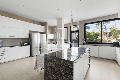 Villa itt: Umm Suqeim, Dubai, EAE, 7 hálószoba, 150.04 m², azonosító: 765493 - fénykép 14