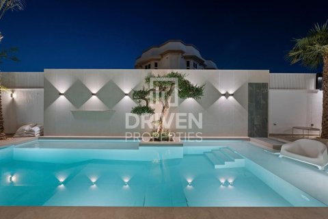 Villa itt: Umm Suqeim, Dubai, EAE, 7 hálószoba, 150.04 m², azonosító: 765493 - fénykép 25