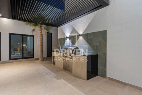 Villa itt: Umm Suqeim, Dubai, EAE, 7 hálószoba, 150.04 m², azonosító: 765493 - fénykép 26