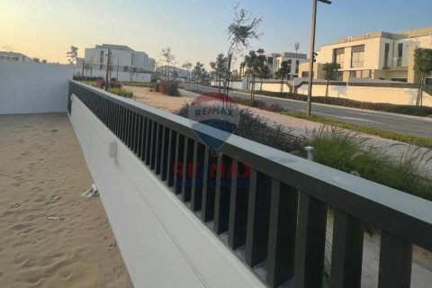 Kaupunkipientalo Al Furjan, Dubai, Arabiemiraatit 4 makuuhuonetta, 335.9 m2 № 571398 - kuva 11