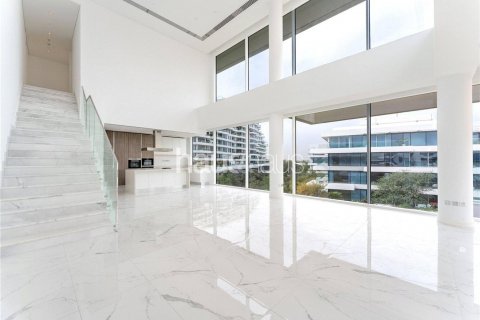 Duplex til salg i Al Barari, Dubai, UAE 2 soveværelser, 372 kvm № 626100 - foto 2