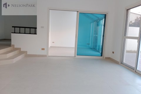 Sheikh Zayed Road, Dubai, BAE’de kiralık villa 4 yatak odası, 297.3 m&sup2; No 541840 - fotoğraf 5