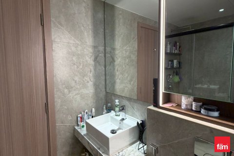 Lägenhet till försäljning i Dubai, UAE 1 sovrum, 95.7 kvm Nr. 692984 - fotografi 24
