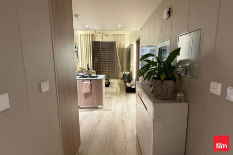 Lägenhet till försäljning i Dubai, UAE 1 sovrum, 95.7 kvm Nr. 692984 - fotografi 17
