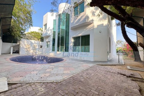 Umm Suqeim, Dubai, UAE의 임대용 빌라 침실 5개, 465제곱미터 번호 662071 - 사진 19