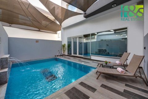 Villa in Al Jazirah Al Hamra, Ras Al Khaimah, UAE 3 bedrooms, 260.1 sq.m. № 457861