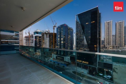 Appartamento in affitto a Business Bay, Dubai, EAU 3 camere da letto, 151.9 mq. № 709996 - foto 10