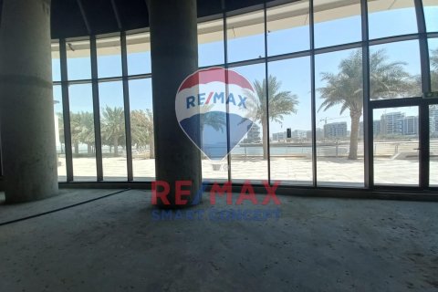 Obchod v Al Raha Beach, Abu Dhabi, SAE 382.9 m² Č.: 536582 - fotografie 11