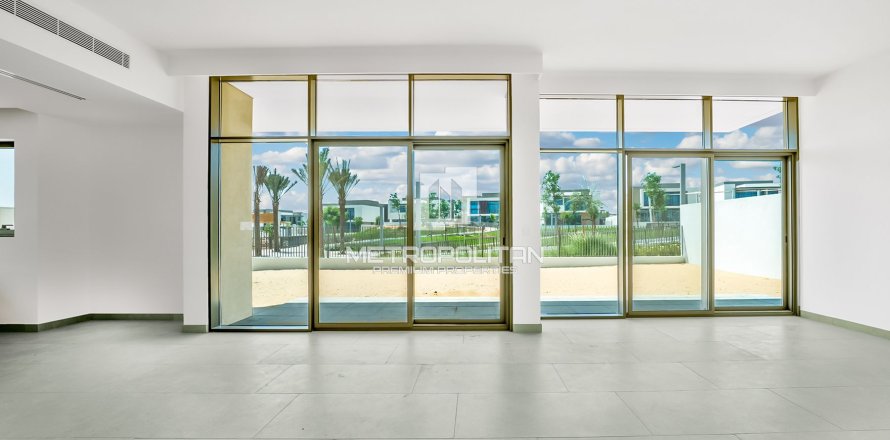 Al Furjan, Dubai, संयुक्त अरब अमीरात में विला, 4 बेडरूम, 480 वर्ग मीटर, संख्या 663775