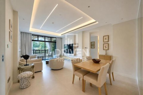 Lägenhet till försäljning i Downtown Dubai (Downtown Burj Dubai), Dubai, UAE 2 sovrum, 129.88 kvm Nr. 762154 - fotografi 3