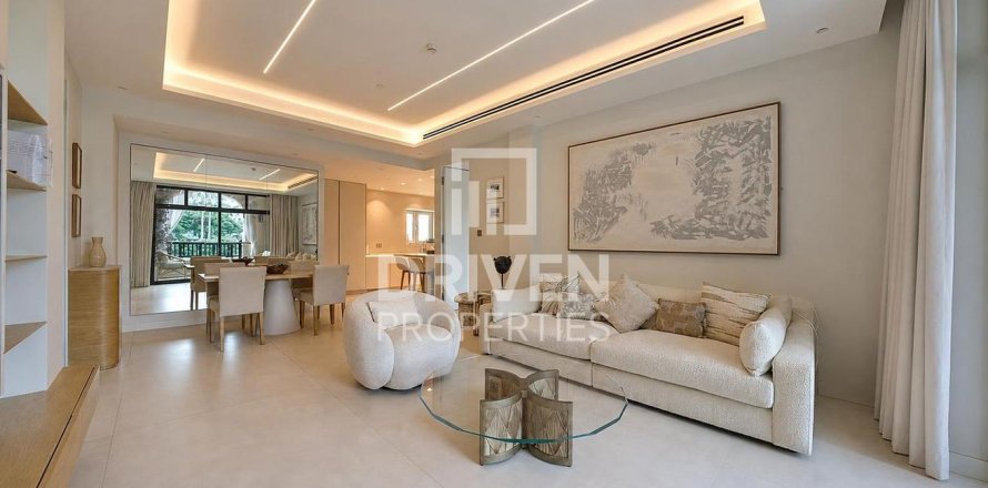 Lägenhet i Downtown Dubai (Downtown Burj Dubai), Dubai, UAE 2 sovrum, 129.88 kvm Nr. 762154