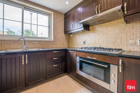 Vilă de închiriat în Dubai, EAU 3 dormitoare, 524.5 mp.  №753258 - poză 11