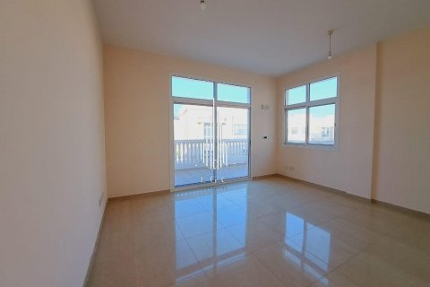 Vilă de închiriat în Khalifa City, Abu Dhabi, EAU 5 dormitoare, 910.4 mp. №507019 - poză 6