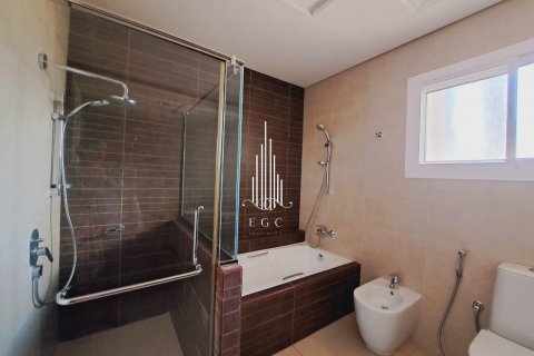 Vilă de închiriat în Khalifa City, Abu Dhabi, EAU 5 dormitoare, 910.4 mp. №507019 - poză 30