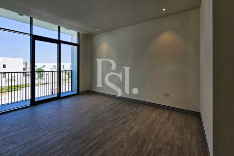 Villa sa Abu Dhabi, UAE 4 silid-tulugan, 340 sq.m. № 716445 - larawan 3