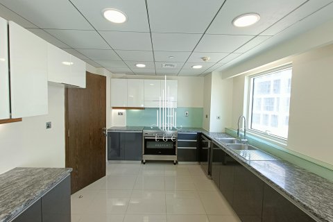 Apartment til leje i Al Bateen, Abu Dhabi, UAE 3 soveværelser, 227.6 kvm № 482195 - foto 4