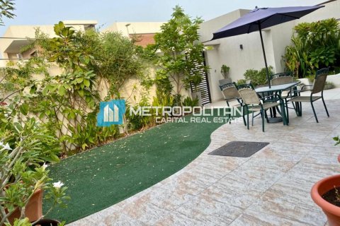 וילה להשכרה ב Yas Island, Abu Dhabi, איחוד האמירויות  4 חדרי שינה, 499.6 מ"ר, מספר 685862 - תמונה 27