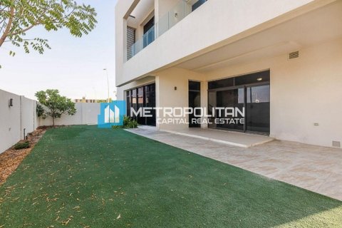וילה להשכרה ב Yas Island, Abu Dhabi, איחוד האמירויות  4 חדרי שינה, 499.6 מ"ר, מספר 685862 - תמונה 4