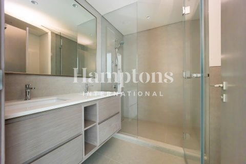 דירה להשכרה ב Palm Jumeirah, Dubai, איחוד האמירויות 2 חדרי שינה, 111.60994808 מ"ר, מספר 721404 - תמונה 21