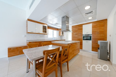 Vila u Meadows, Dubai, UAE 4 spavaćih soba, 332.41 m2 Br. 733077 - fotografija 10