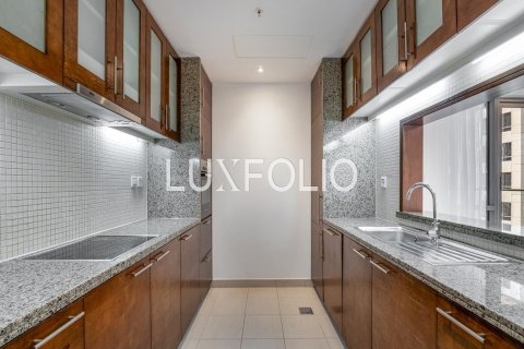 Apartman u gradu Downtown Dubai (Downtown Burj Dubai), Dubai, UAE 2 spavaće sobe, 135 m2 Br. 627452 - Slika 5