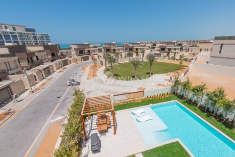 فيلا للبيع في جزيرة السعديات، أبو ظبي، الإمارات العربية المتحدة 4 غرفة نوم ، 855 متر مربع ، رقم 551726 - صورة 4