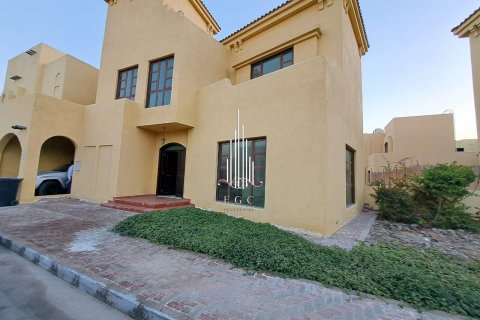 Villa à louer à Sas Al Nakheel, Abu Dhabi, EAU 4 chambres, 418.1 m2 № 535058 - photo 2