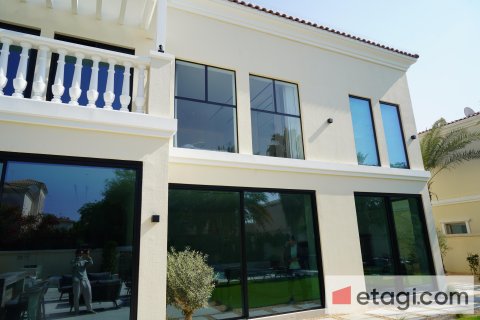 Jumeirah Village Triangle、Dubai、UAE にある土地販売中 538.8 m2、No570541 - 写真 5