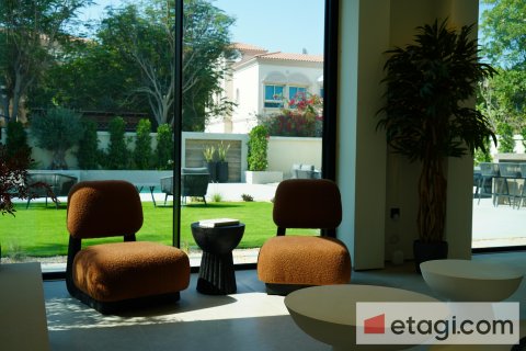 Jumeirah Village Triangle、Dubai、UAE にある土地販売中 538.8 m2、No570541 - 写真 3