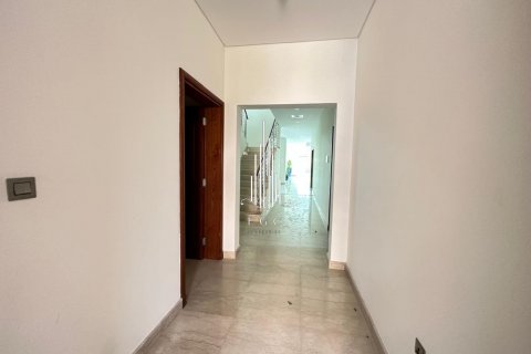Müüa villa asukohaga The Marina, Abu Dhabi, AÜE: 5 magamistoaga, 640.6 m² Nr 535260 - pilt 14