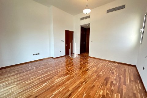 Müüa villa asukohaga The Marina, Abu Dhabi, AÜE: 5 magamistoaga, 640.6 m² Nr 535260 - pilt 24