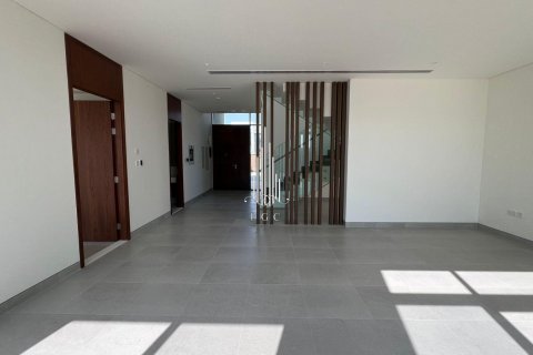 Vilë në Abu Dhabi, Emiratet e Bashkuara Arabe 4 dhoma gjumi, 874.4 m2. № 535264 - Foto 10