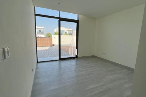 Vilë në Abu Dhabi, Emiratet e Bashkuara Arabe 4 dhoma gjumi, 874.4 m2. № 535264 - Foto 8