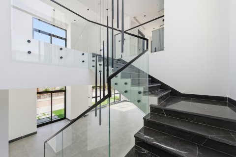 Villa uthyres i Dubai, UAE 5 sovrum, 464.52 kvm Nr. 750302 - fotografi 14