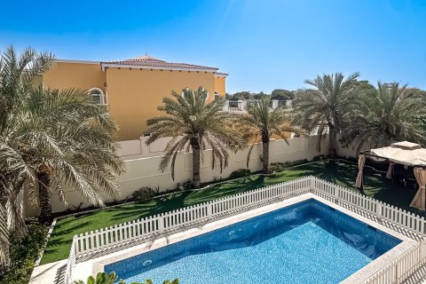Willa do wynajęcia w Jumeirah Park, Dubai, ZEA 5 sypialnie, 505.02 mkw., nr 750314 - zdjęcie 9
