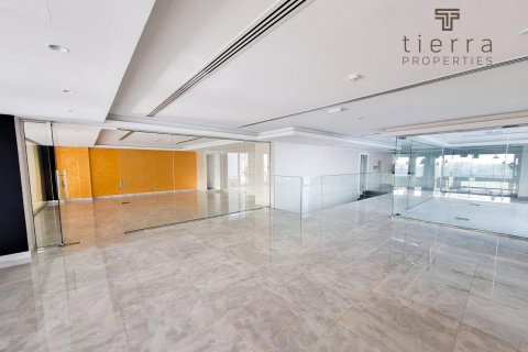 Propiedad comercial en alquiler en Sheikh Zayed Road, Dubai, EAU 613.2 m2 № 567165 - foto 7