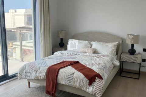 Βίλα σε Al Hamra Village, Ras Al Khaimah, ΗΑΕ 4 υπνοδωμάτια, 357 τ.μ. Αρ. 664460 - φωτογραφία 4