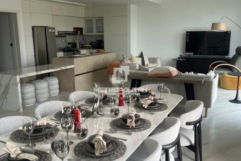 Βίλα σε Al Hamra Village, Ras Al Khaimah, ΗΑΕ 4 υπνοδωμάτια, 357 τ.μ. Αρ. 664460 - φωτογραφία 9