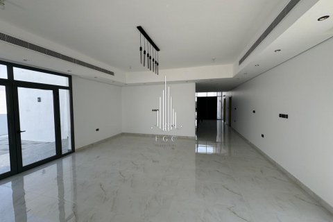 Villa itt: Abu Dhabi, EAE, 5 hálószoba, 929 m², azonosító: 458627 - fénykép 24