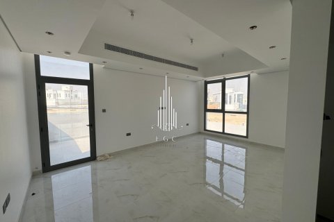 Villa itt: Abu Dhabi, EAE, 5 hálószoba, 929 m², azonosító: 458627 - fénykép 16