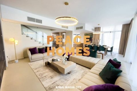 Villa til salg i Sharjah Waterfront City, Sharjah, UAE 4 soveværelser, 258 kvm № 396077 - foto 3