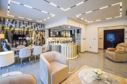 Jumeirah Village Triangle, Dubai, UAE의 판매용 타운하우스 침실 2개, 152제곱미터 번호 625779 - 사진 2