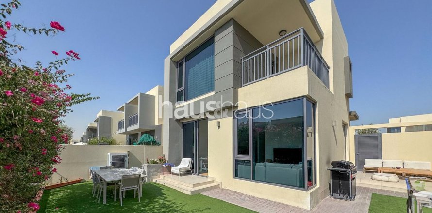 Dubai Hills Estate, Dubai, UAE의 빌라 침실 4개, 279제곱미터 번호 626904